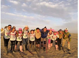 公司张总参加4天3夜的 (名人企业家108公里沙漠徒步)