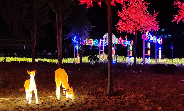 贵州玉屏县云起小镇亮化