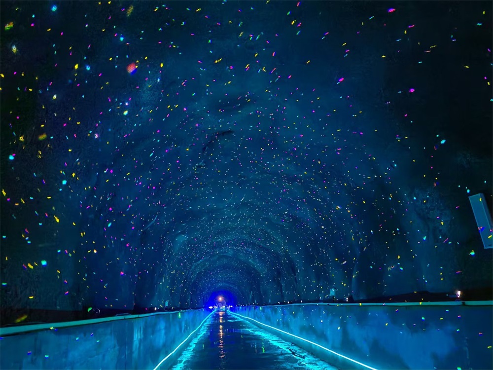 宜昌朝天吼洞漂 (6).jpg