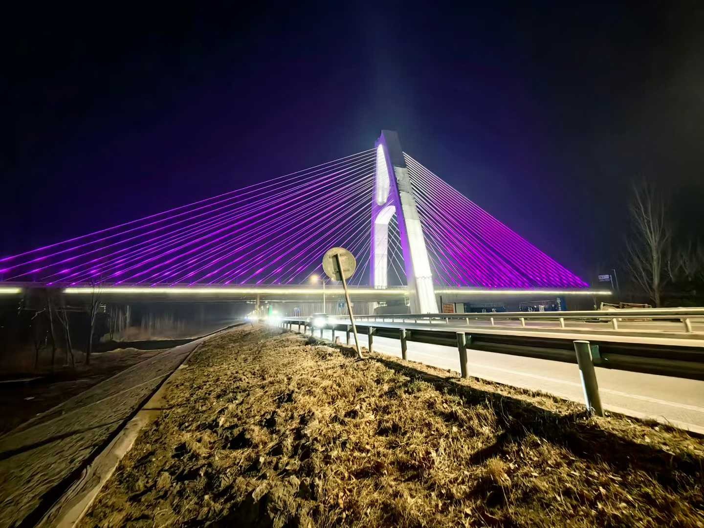 山东济宁 苏杭运河高速大桥夜景灯光亮化效果图第3张
